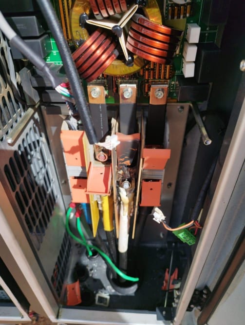 Quadro subdimensionado que interrompia a geração da usina antes do retrofit